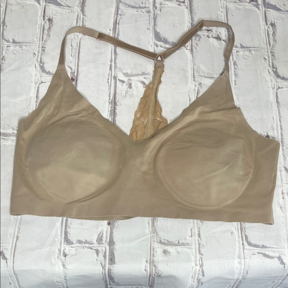 Victoria's Secret Nude/Tan Seamless Racerback Bra